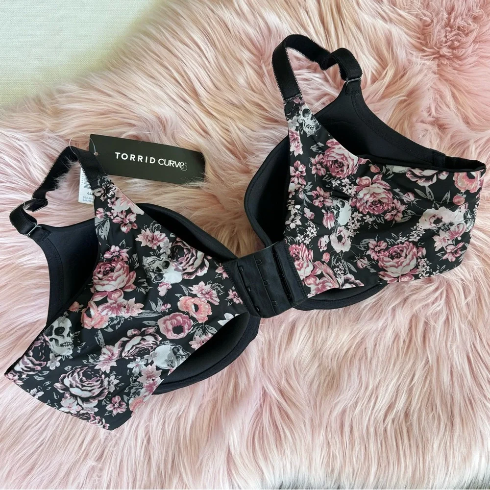 Torrid Curve 360 Back Smoothing T-Shirt Bra Black Floral Skulls 44C